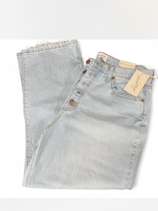 Universal Thread Denim - Universal Thread Light Blue Straight Leg Button-Fly Jeans